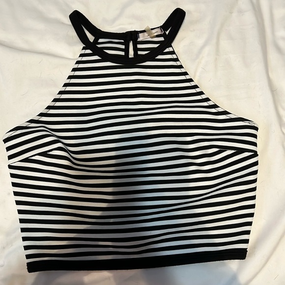 Soprano Crop Tank - Picture 1 of 4